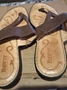 Born leather sandals
